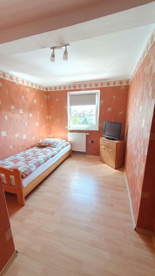 Pokoje Do Wynajecia Piastowska Miedzyrzecz Exterior photo